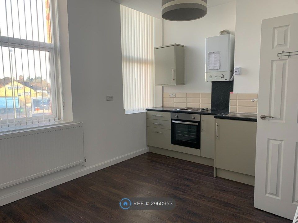 Property photo 2 of 8