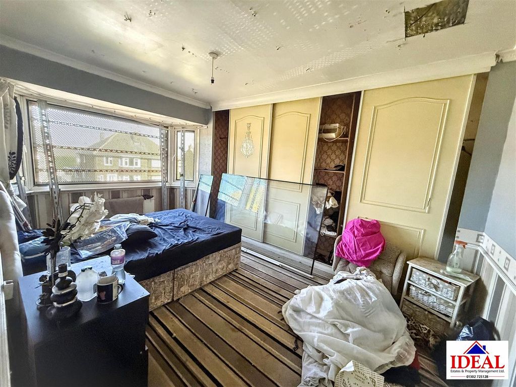 Property photo 3 of 13 Image00005.Jpg