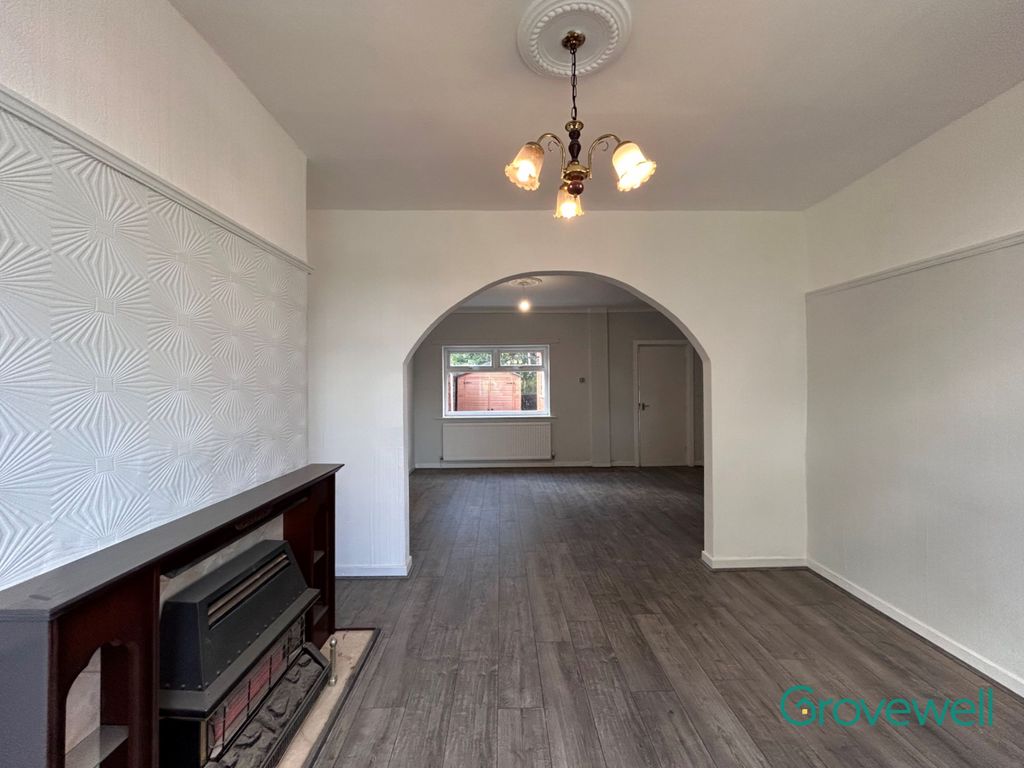 Property photo 2 of 26