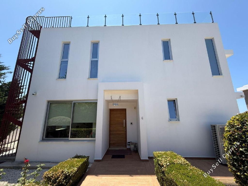 Property photo 3 of 41