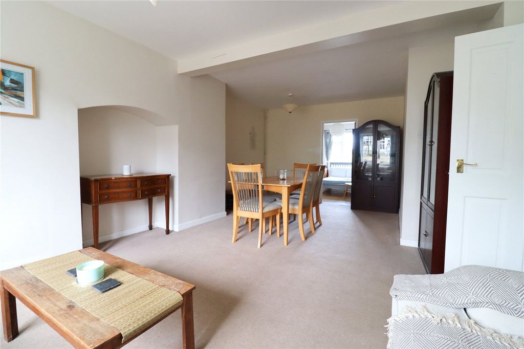 Property photo 3 of 12 Picture No. 16