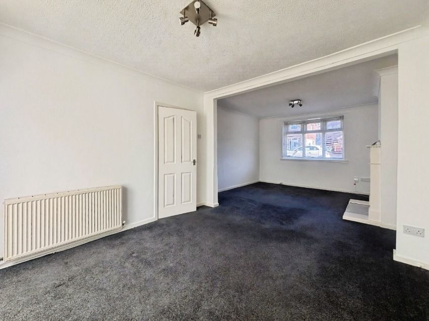 Property photo 1 of 17 5221560