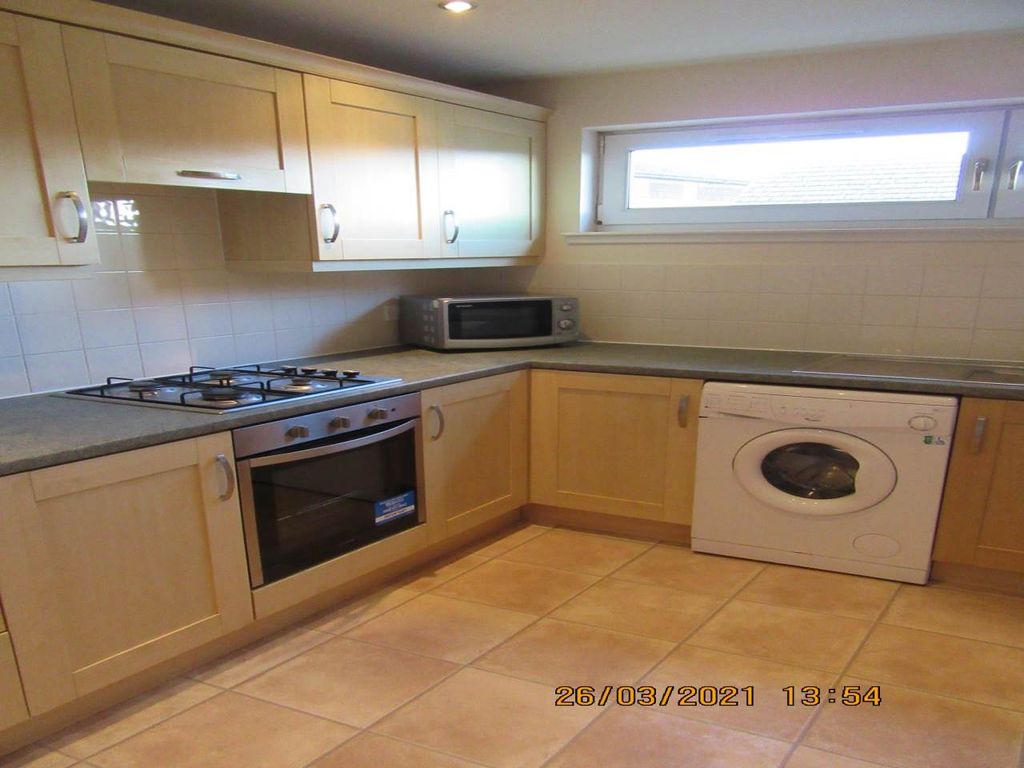 Property photo 1 of 8 2 Daniel Terrace - Kitchen