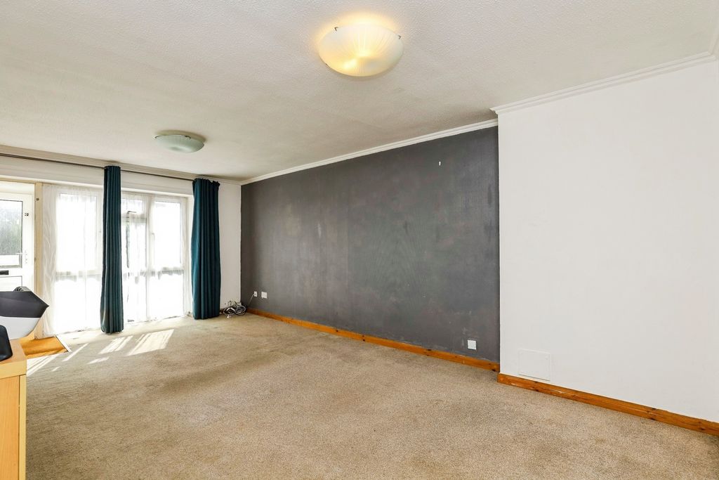 Property photo 2 of 13 Pbox-Img.Jpg