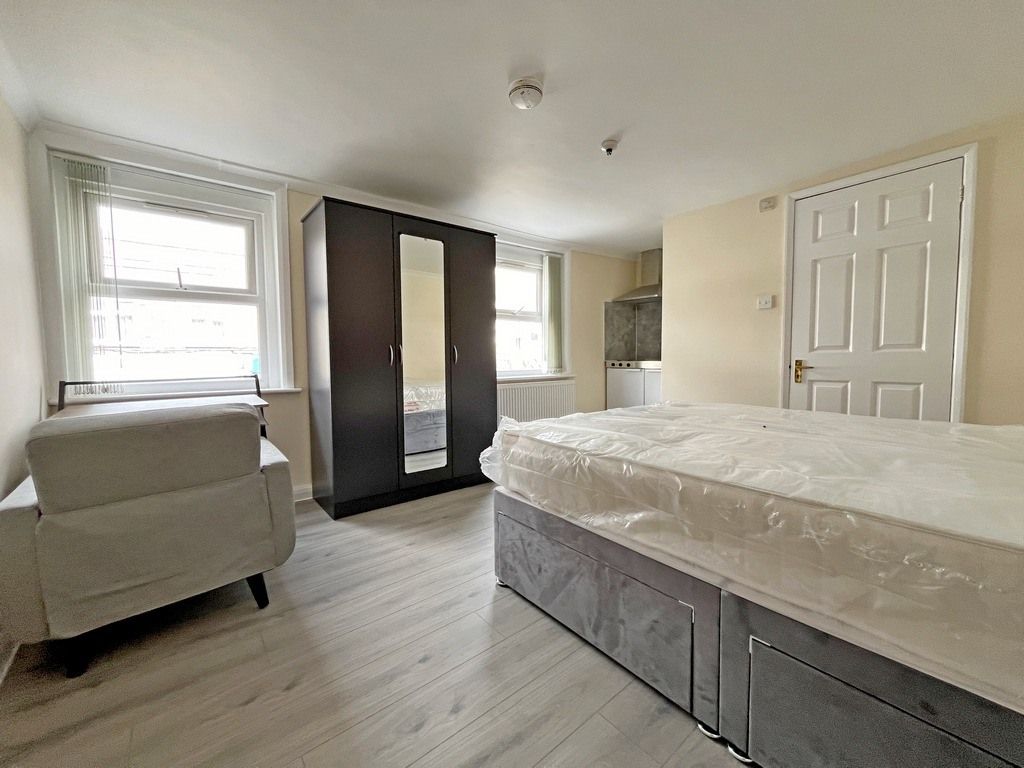 Property photo 2 of 9 Gallery