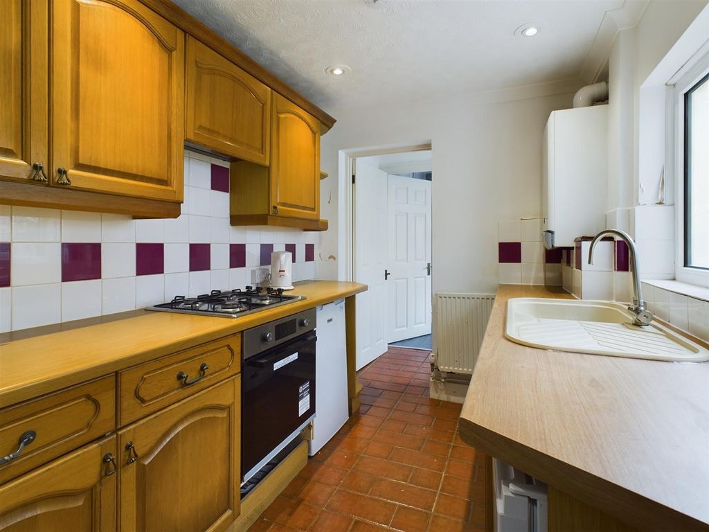 Property photo 3 of 9 Cam02534G0-Pr0402-Still005.Jpg