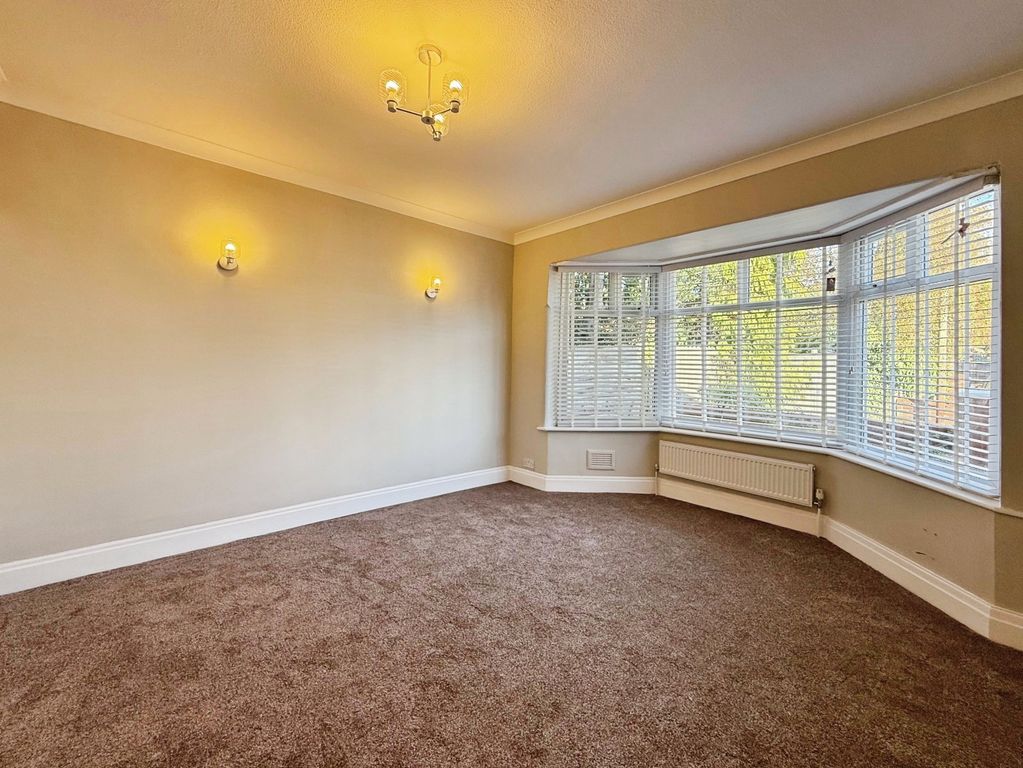Property photo 2 of 16 Picture No. 12