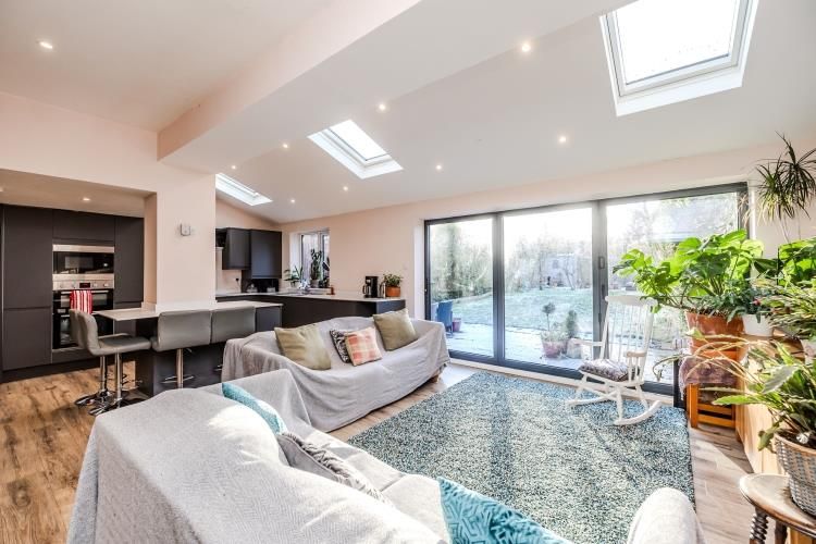 Property photo 3 of 34 C.Ki