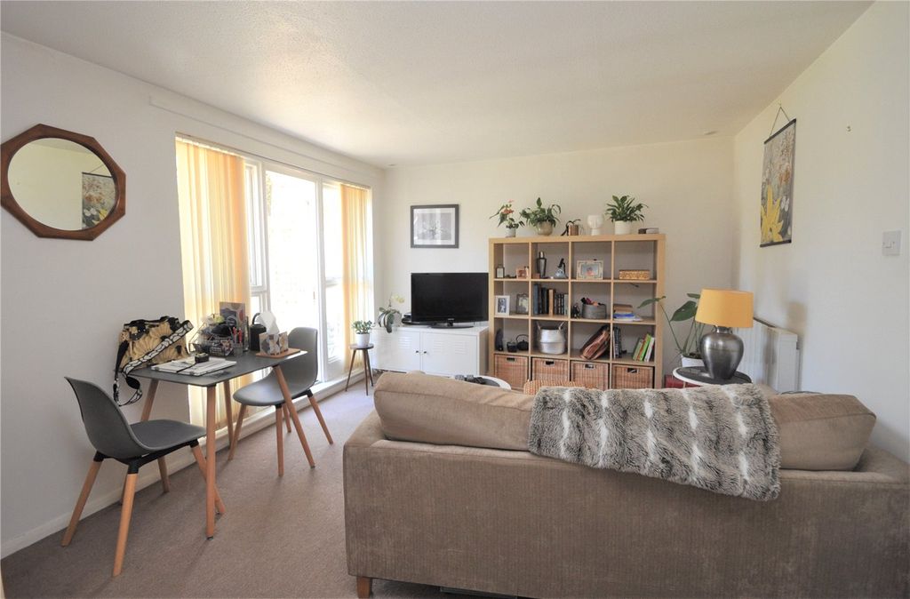 Property photo 1 of 8 Picture No. 06