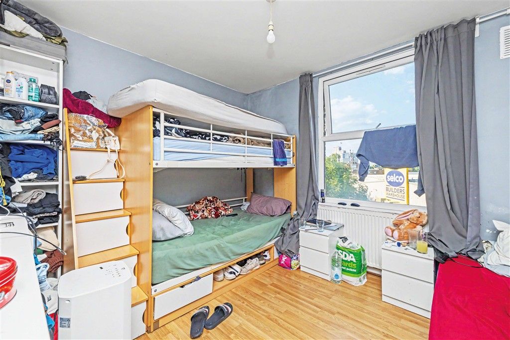 Property photo 3 of 5