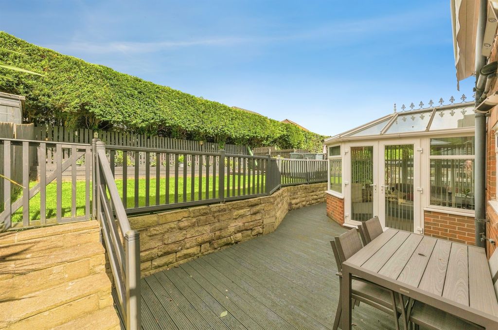 Property photo 3 of 30