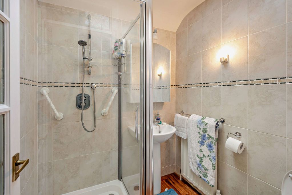 Additional image 23 of 5 bed detached house for saleBirches Lane, Gomshall GU5