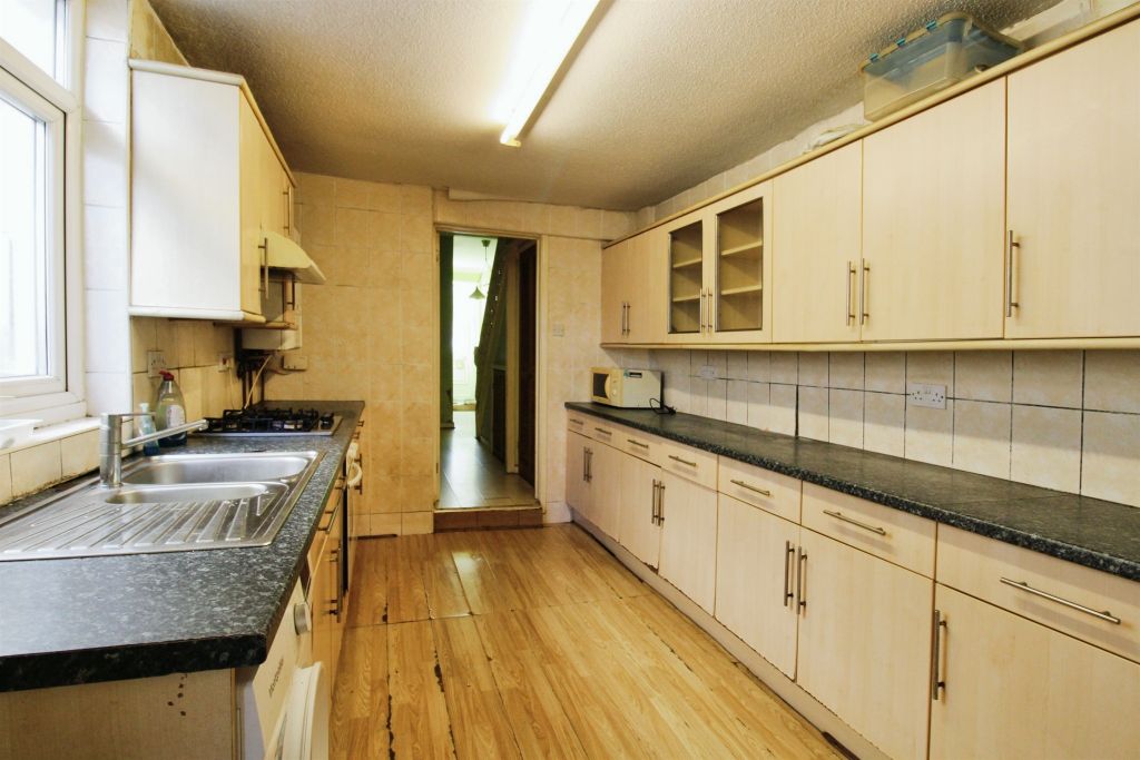 Property photo 3 of 14