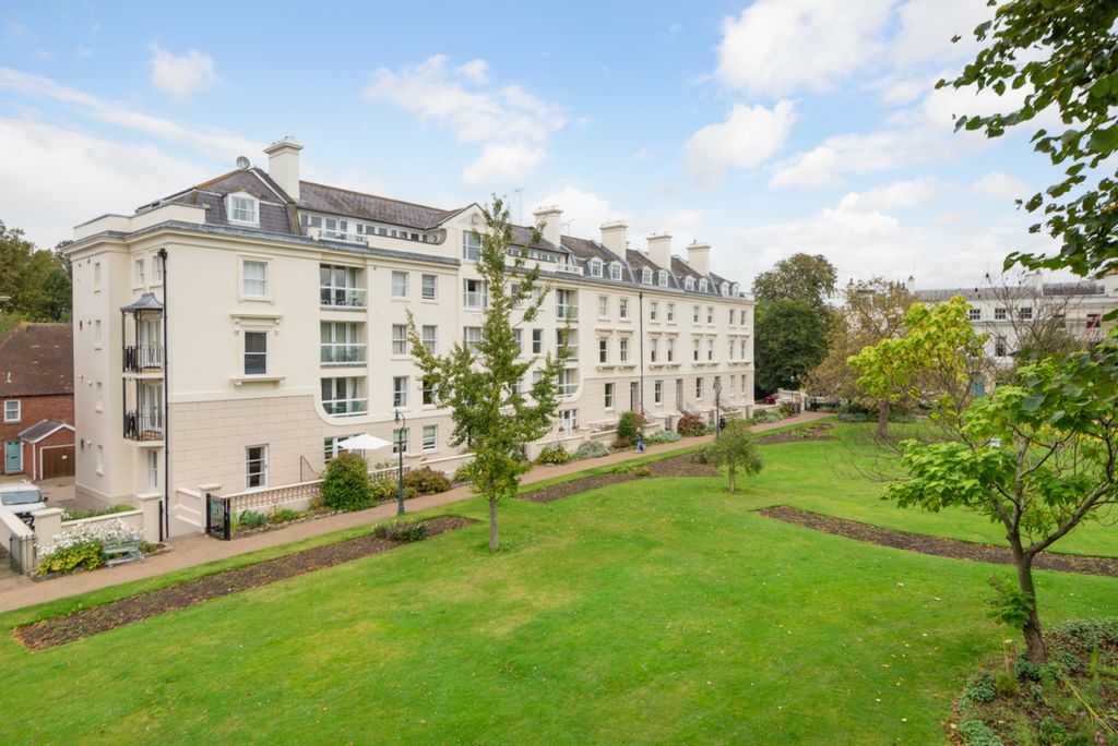 Property photo 1 of 15 1029011