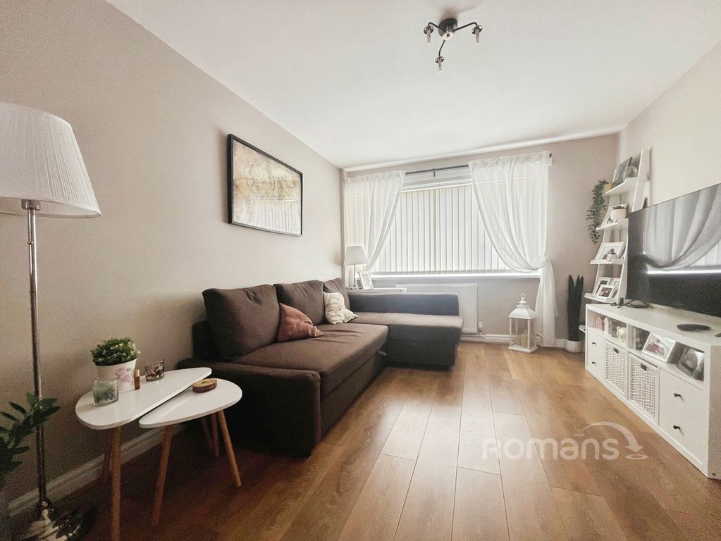 Property photo 3 of 11 Pbox-Img.Jpg