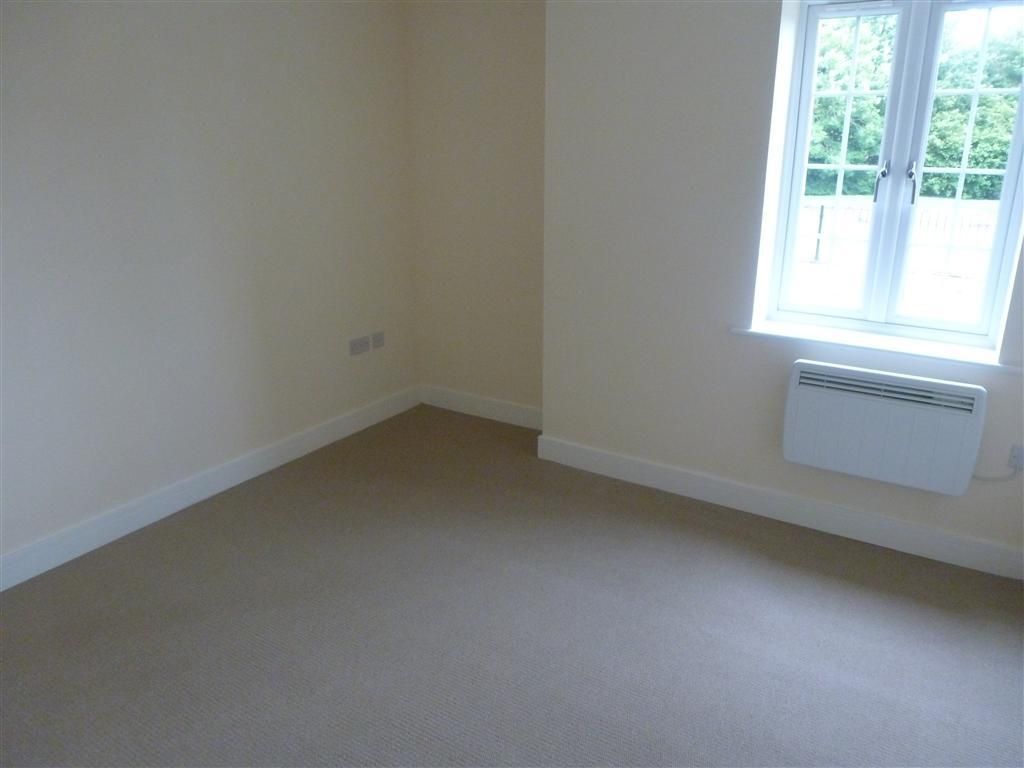 Property photo 3 of 6 Bedroom 1