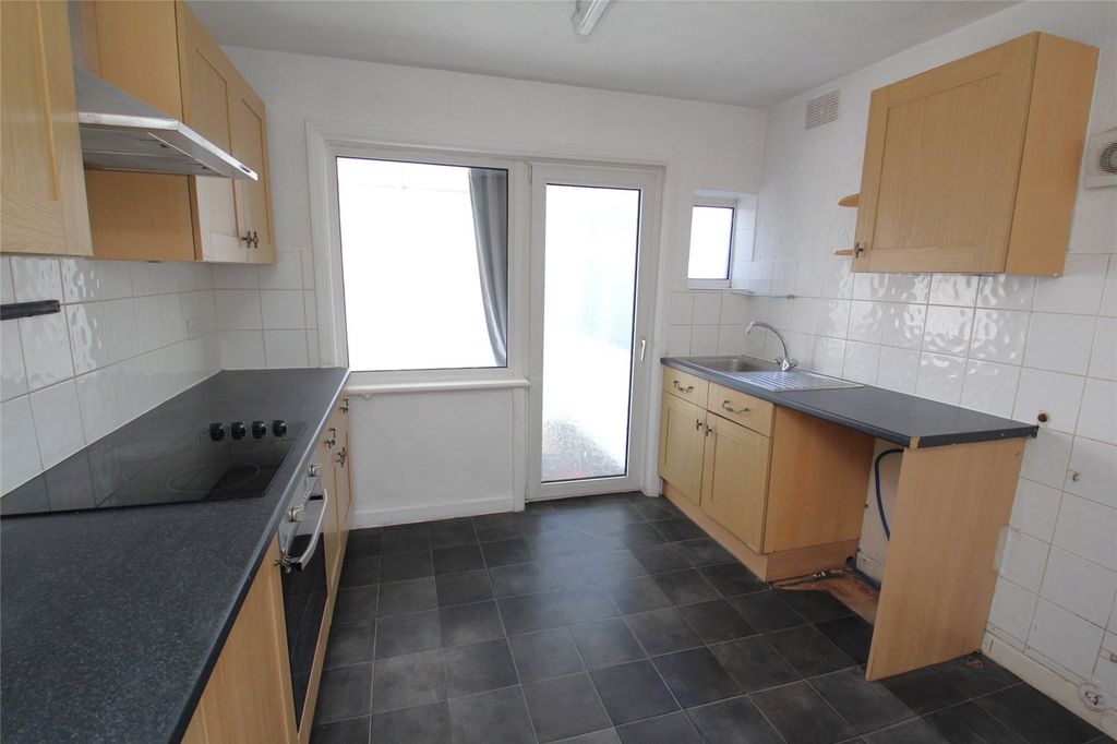 Property photo 2 of 14 Picture No. 08