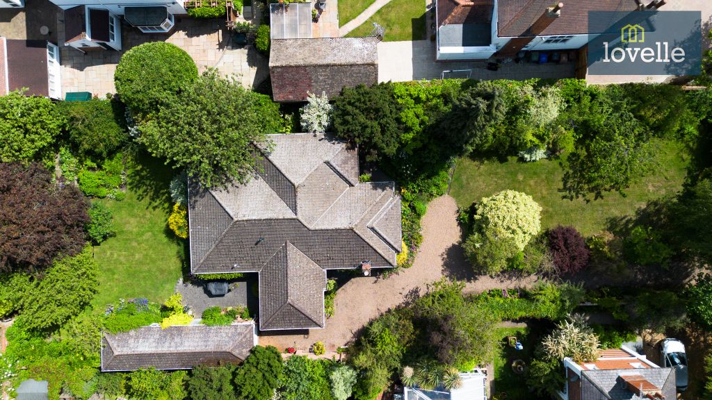 Property photo 2 of 25