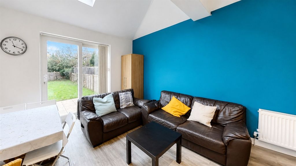 Property photo 1 of 9 219-Tiverton-Road-Li