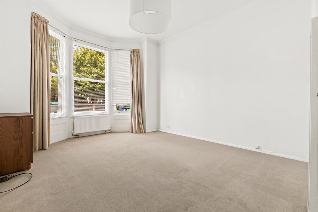 Property photo 3 of 9 Image