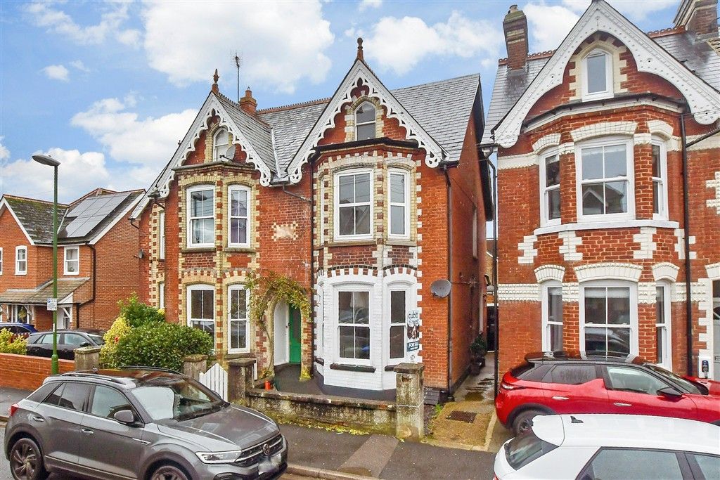 Property photo 1 of 14 External. (Web)