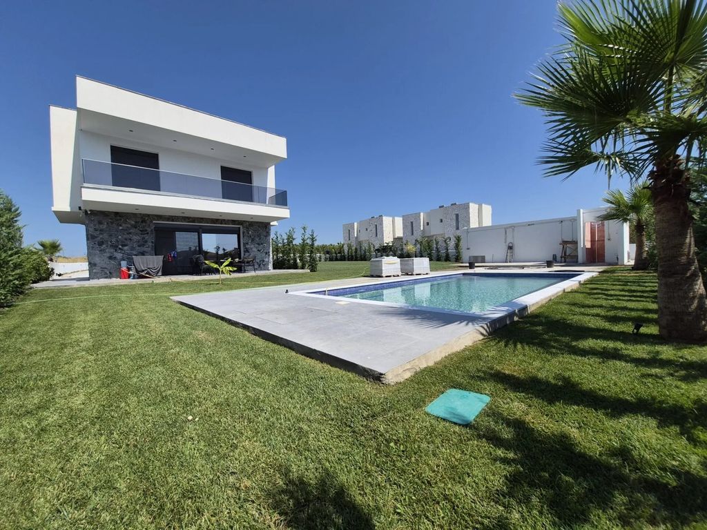 Property photo 1 of 29 For Sale — Detached House Of 121 Sq.m. In Kallithea, Halkidiki