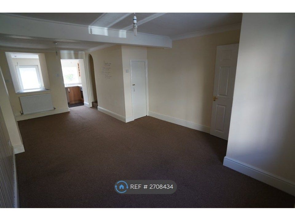 Property photo 2 of 8 Living Area