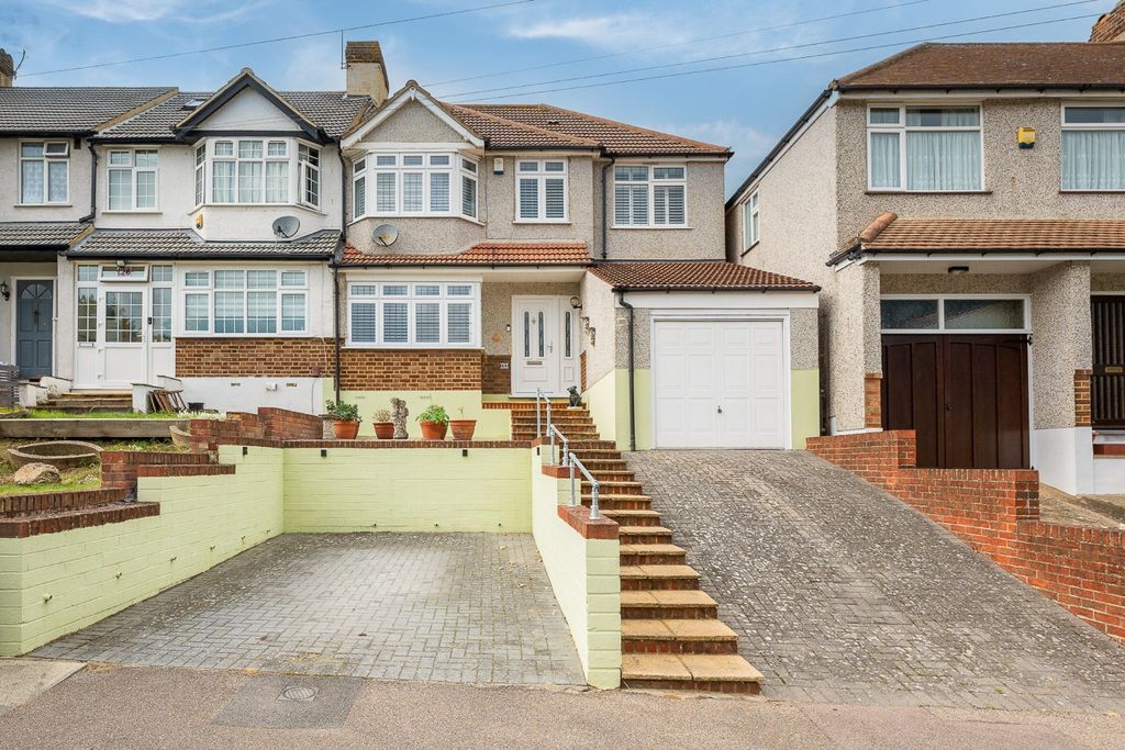 Property photo 1 of 17 4532251