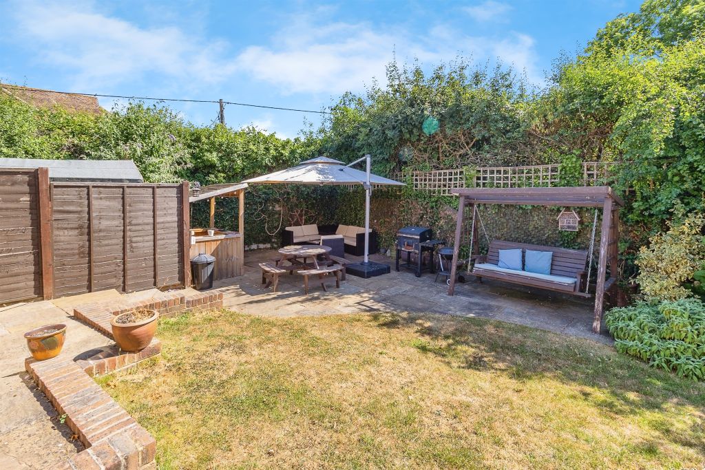 Property photo 2 of 20