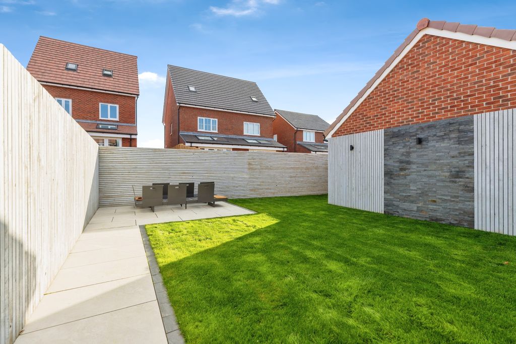 Property photo 3 of 15