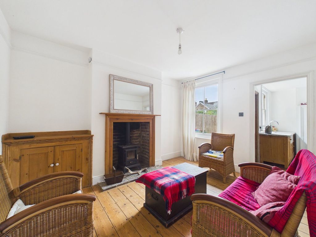 Property photo 3 of 14