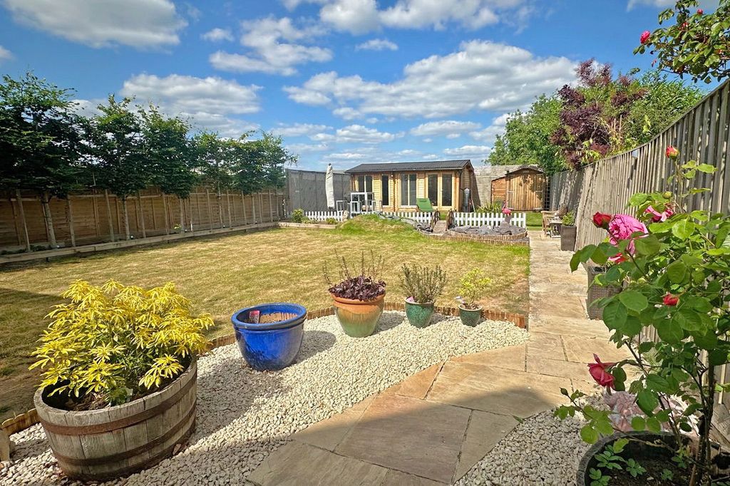 Property photo 3 of 29