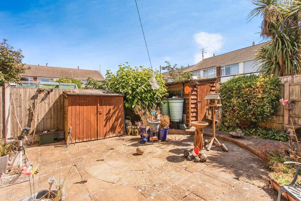 Property photo 2 of 17 Photo