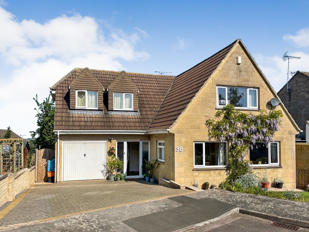 Property photo 1 of 14 4