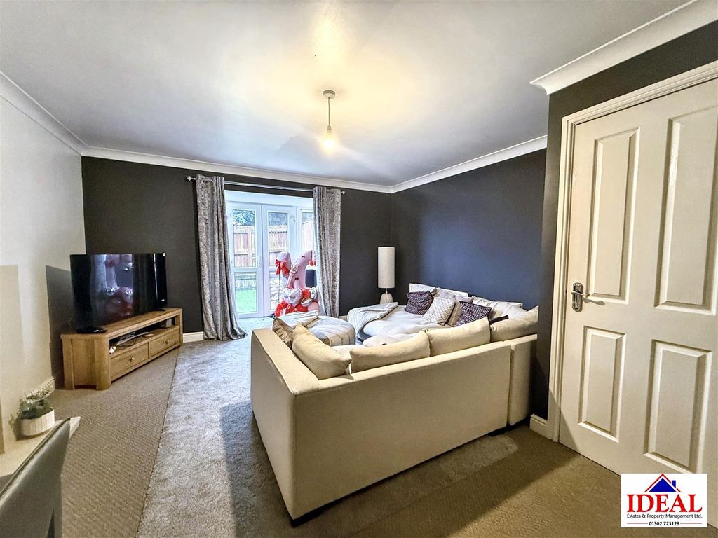 Property photo 3 of 11 Image00005.Jpg