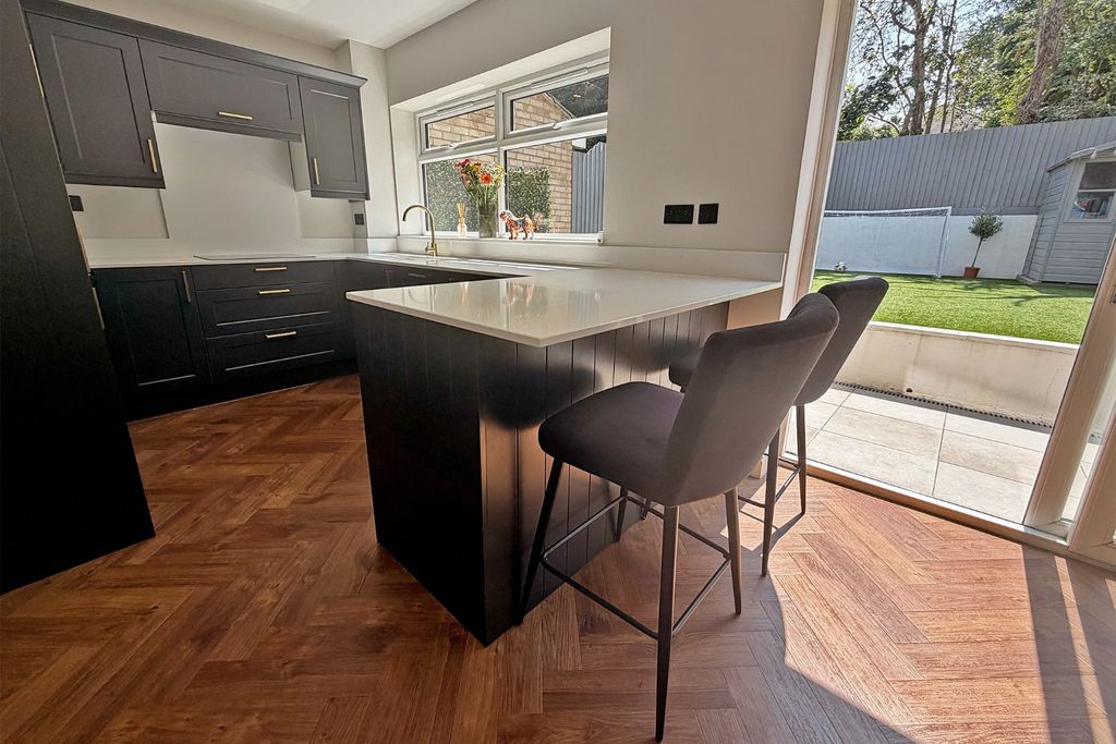 Property photo 3 of 10 5338965