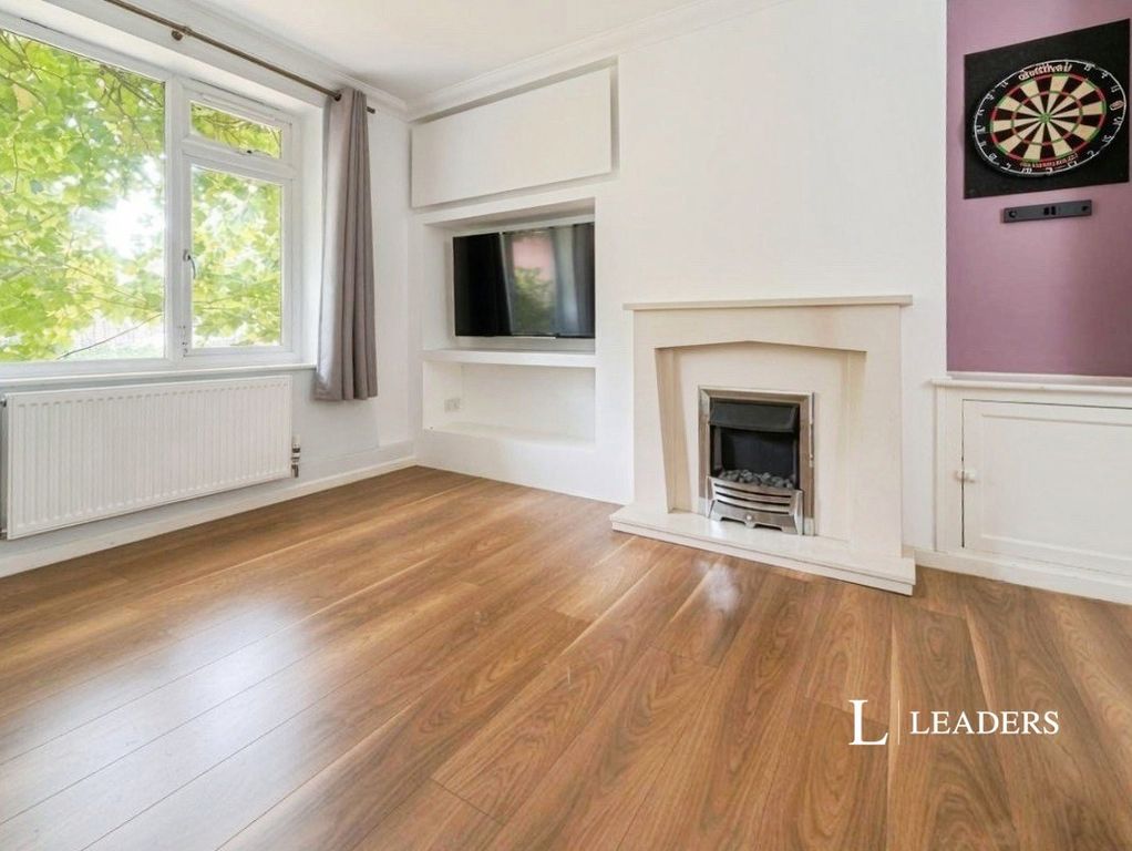Property photo 2 of 8 Pbox-Img.Jpg