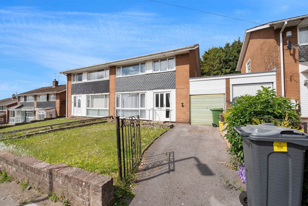 Property photo 1 of 12 4271730