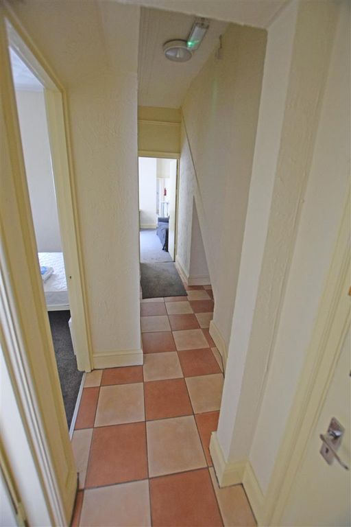 Property photo 3 of 17 G/F Flat Hall