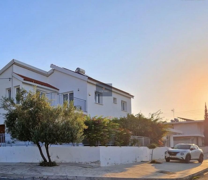 Property photo 1 of 6