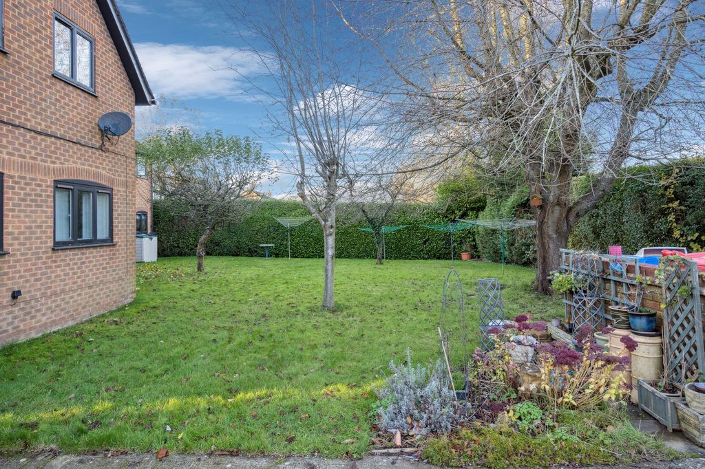 Property photo 3 of 8