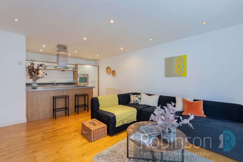 Property photo 3 of 13 5 The Pulse-6