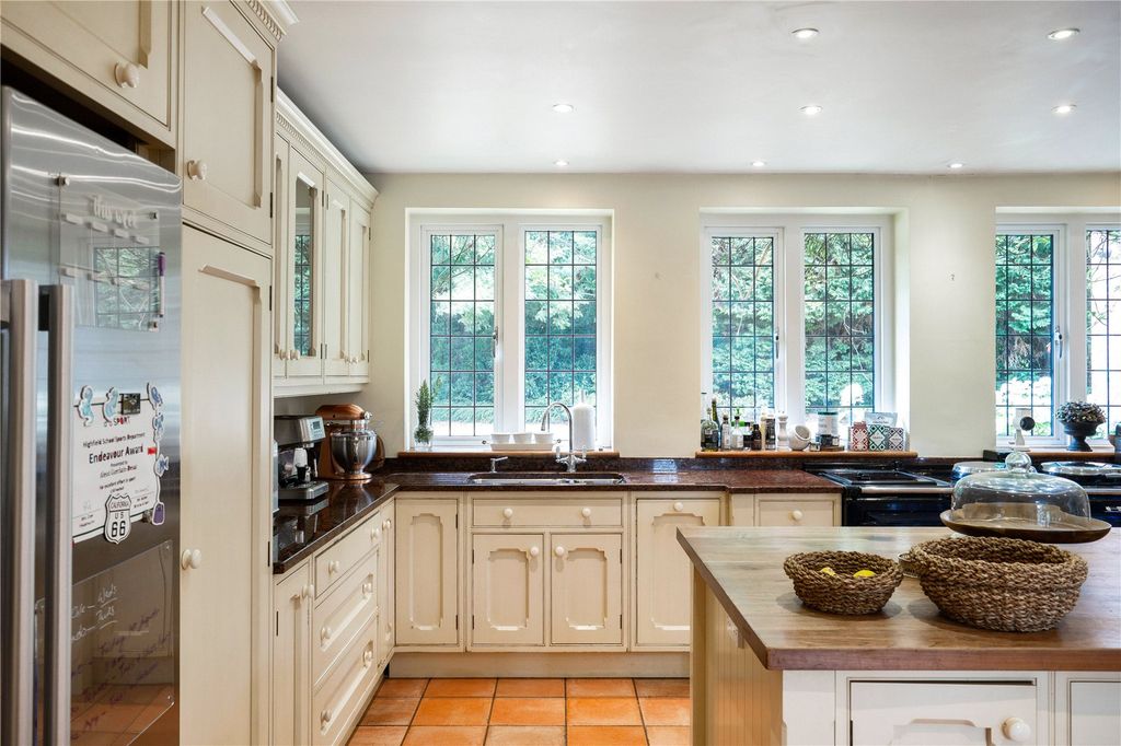 Additional image 9 of 6 bed detached house for saleDurford Wood, Petersfield, Hampshire GU31