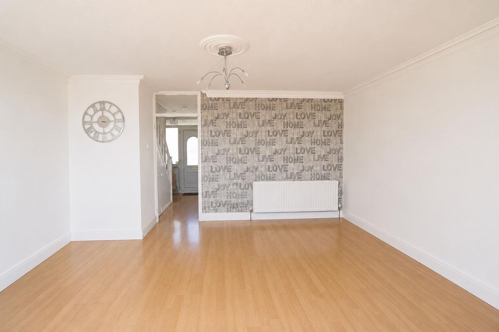 Property photo 3 of 12 Lounge (2).Png