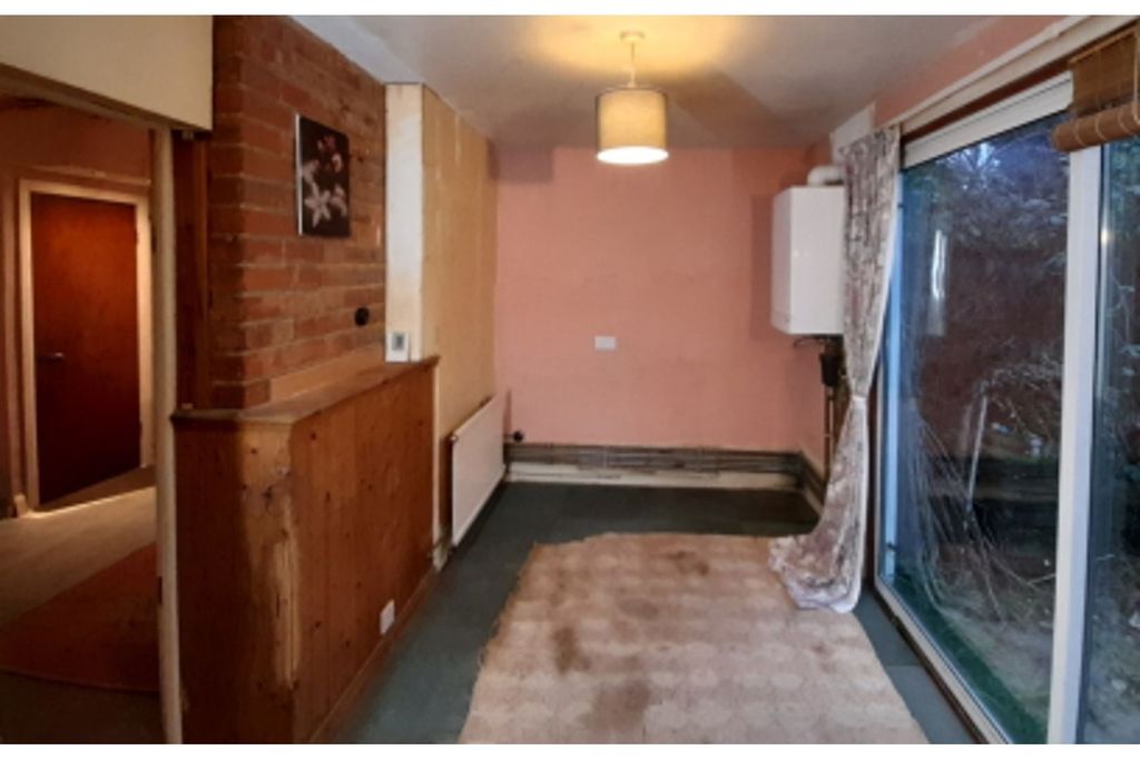 Property photo 3 of 9