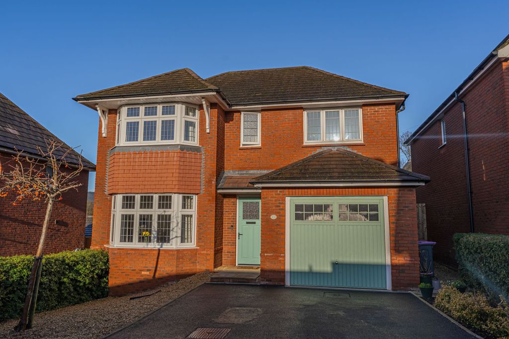 Property photo 1 of 36