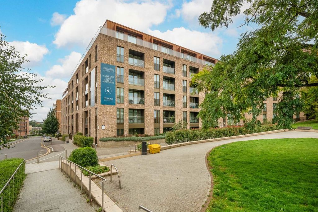 Property photo 2 of 13