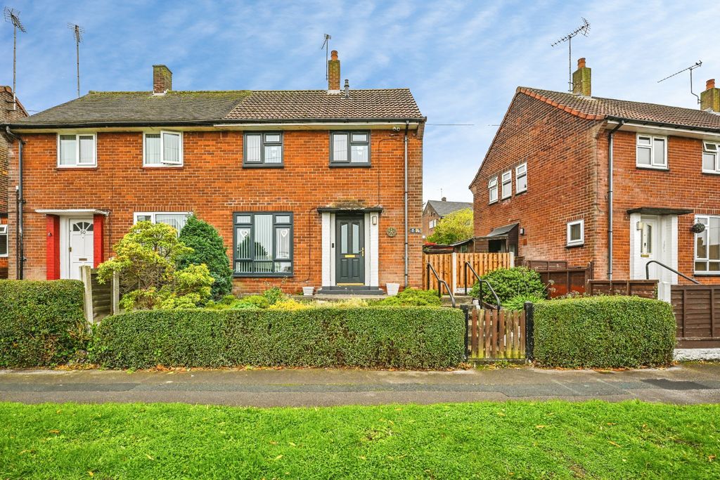 Property photo 1 of 27