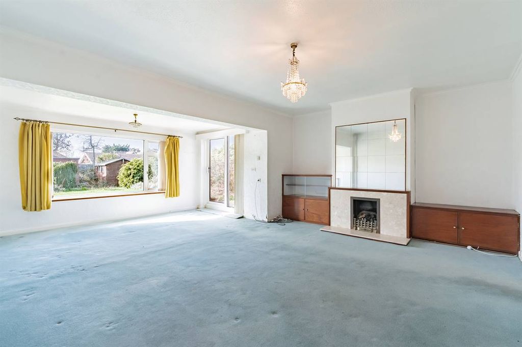 Property photo 2 of 21