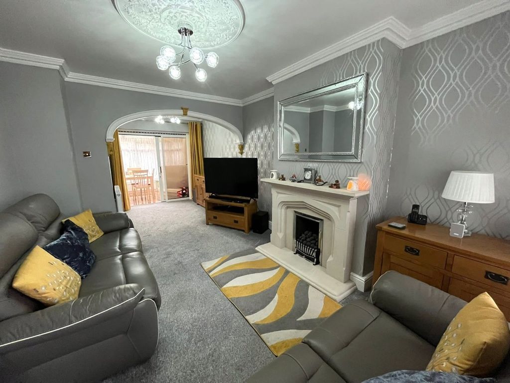 Property photo 3 of 8 Living Room